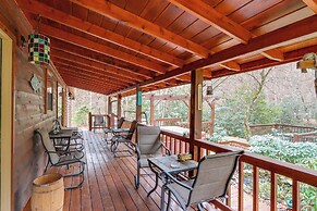 'creek Bend Escape' w/ Hot Tub + River Views!