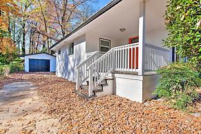 Charming Atlanta Getaway ~ 6 Mi to Downtown!