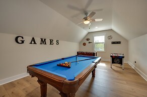 Spacious Lake Sinclair Vacation Rental w/ Dock!