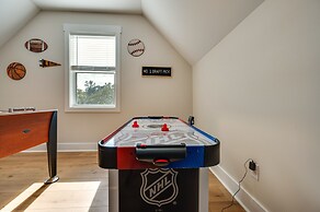 Spacious Lake Sinclair Vacation Rental w/ Dock!