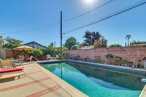 North Hills Home w/ Outdoor Entertaining Space