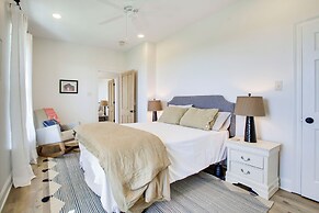 Lakefront Nola Home w/ Hot Tub & Views!