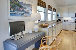 Lakefront Nola Home w/ Hot Tub & Views!