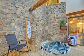 Riverside Colorado Cabin w/ Deck & Hot Tub