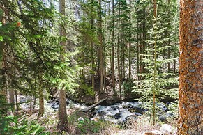 Riverside Colorado Cabin w/ Deck & Hot Tub