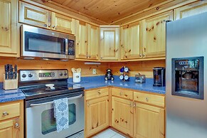 Hot Tub & Game Room: Blue Ridge Getaway