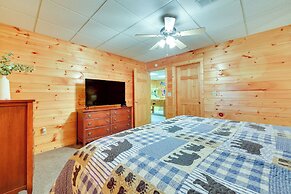 Hot Tub & Game Room: Blue Ridge Getaway