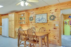 Hot Tub & Game Room: Blue Ridge Getaway