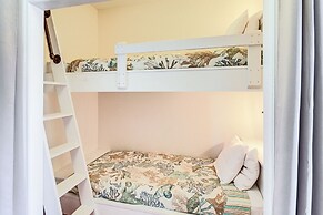 Spacious Tybee Island Retreat w/ Private Pool