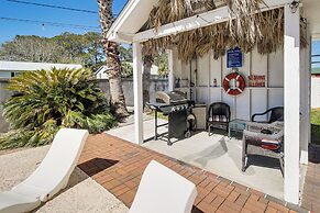 Spacious Tybee Island Retreat w/ Private Pool