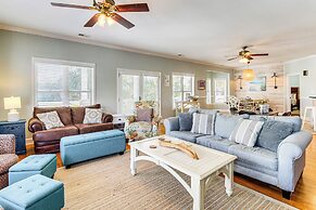 Spacious Tybee Island Retreat w/ Private Pool