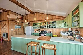 Rustic Ranger Cabin w/ Amazing Mountain Views