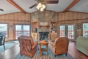 Rustic Ranger Cabin w/ Amazing Mountain Views