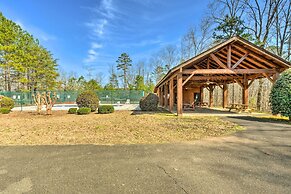 Rustic Ranger Cabin w/ Amazing Mountain Views