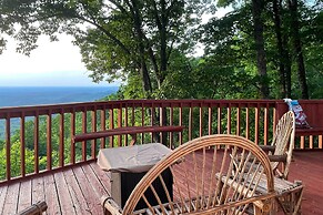 Rustic Ranger Cabin w/ Amazing Mountain Views
