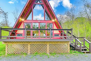 Walk to Ski Lift! Charming Hunter A-frame