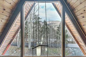Walk to Ski Lift! Charming Hunter A-frame