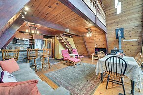 Walk to Ski Lift! Charming Hunter A-frame