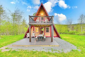 Walk to Ski Lift! Charming Hunter A-frame