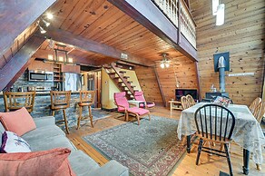 Walk to Ski Lift! Charming Hunter A-frame