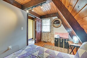 Walk to Ski Lift! Charming Hunter A-frame