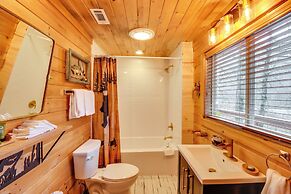 Riverfront Helen Cabin w/ Hot Tub & Deck!