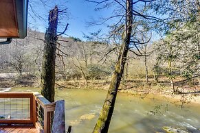 Riverfront Helen Cabin w/ Hot Tub & Deck!