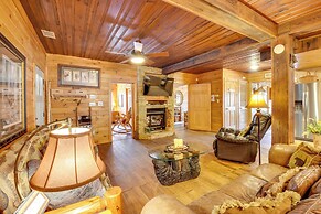 Riverfront Helen Cabin w/ Hot Tub & Deck!