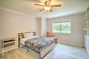 Picturesque Kennesaw Home w/ Private Backyard