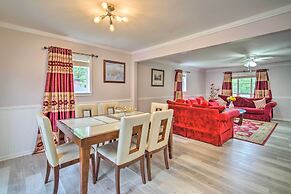 Picturesque Kennesaw Home w/ Private Backyard