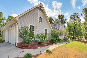 Charming Trenton Home w/ Mtn Views & Patio!