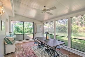 Pet-friendly Brunswick Retreat w/ Gas Grill!