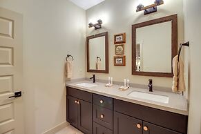 Spacious Midway Cottage w/ Porches, Near Hunting!