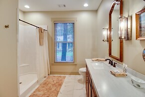 Spacious Midway Cottage w/ Porches, Near Hunting!