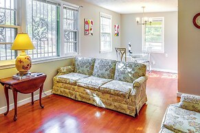 Cozy Memphis Vacation Rental Near Beale Street!