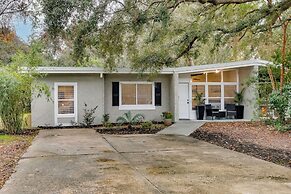 Bright Jekyll Island Home w/ Deck < 1 Mi to Beach