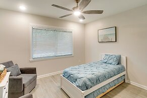 Bright Jekyll Island Home w/ Deck < 1 Mi to Beach