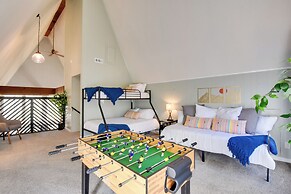 Spacious & Newly Remodeled A-frame w/ 2 Decks