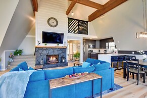 Spacious & Newly Remodeled A-frame w/ 2 Decks