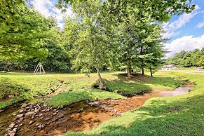 Spacious & Newly Remodeled A-frame w/ 2 Decks