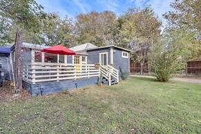 Family-friendly Bastrop Home - Walk to Downtown!