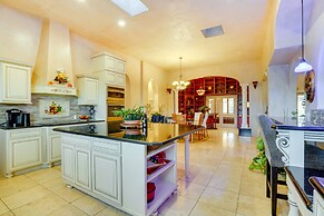 Pet-friendly Tucson Vacation Rental w/ Huge Yard!