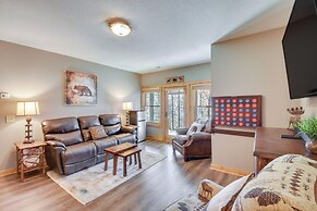 Lake Burton Retreat w/ Fire Pit & Hot Tub!