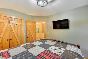 Lake Burton Retreat w/ Fire Pit & Hot Tub!