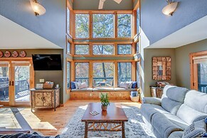 Lake Burton Retreat w/ Fire Pit & Hot Tub!