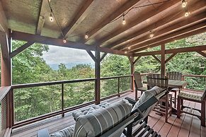 Yellow Mountain Blairsville Cabin w/ Scenic Deck