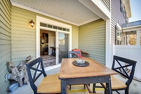 Hampton Condo: By Convention Center & Coliseum!