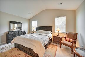 Hampton Condo: By Convention Center & Coliseum!