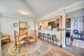 Hampton Condo: By Convention Center & Coliseum!