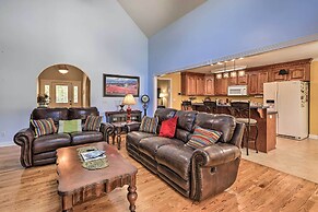 Idyllic Hawkinsville Retreat: Large Fire Pit!